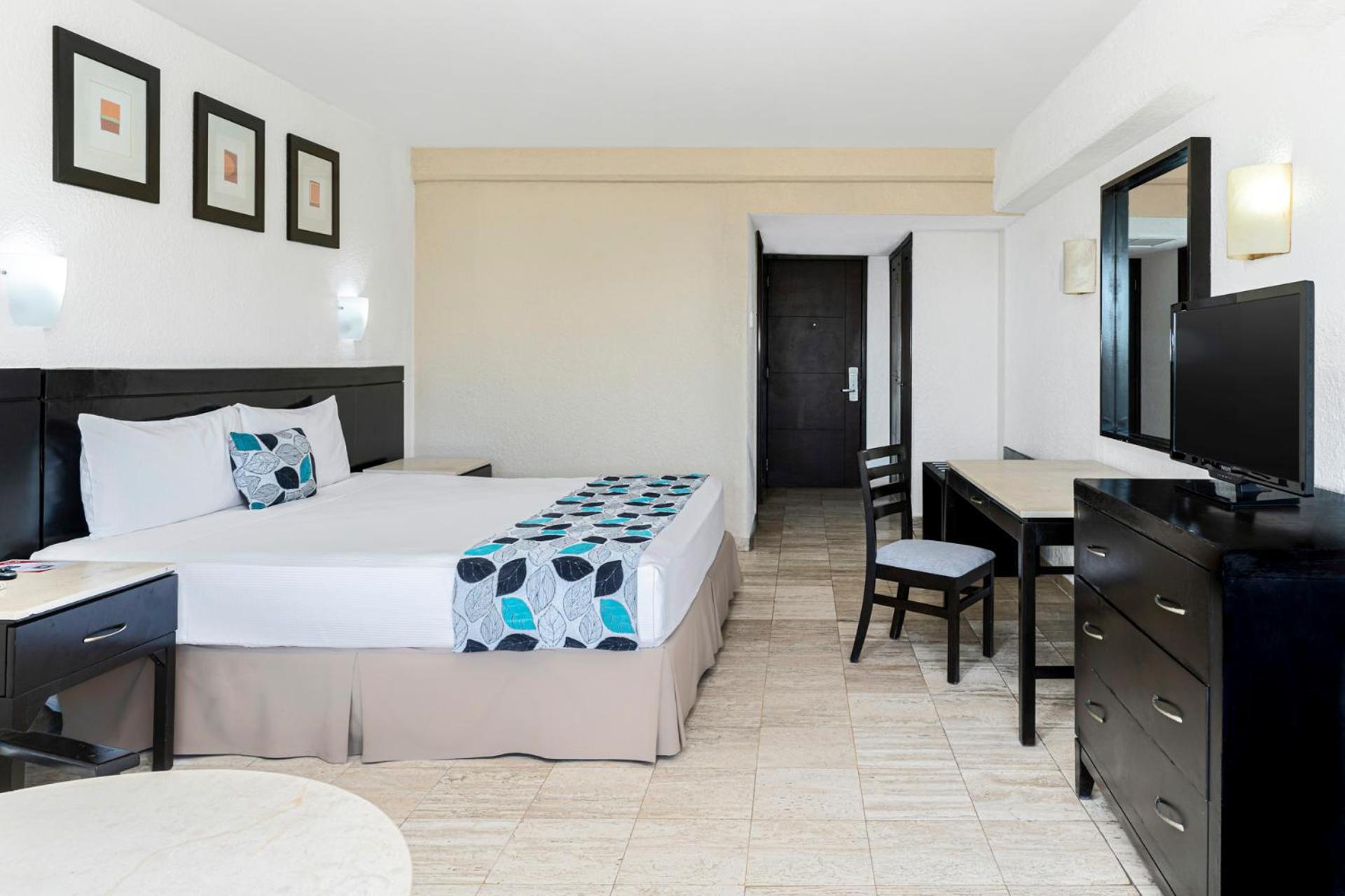 Hotel Krystal Ixtapa
