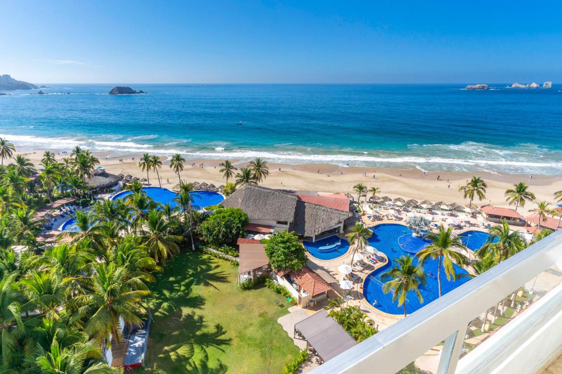 Krystal Ixtapa Hotel